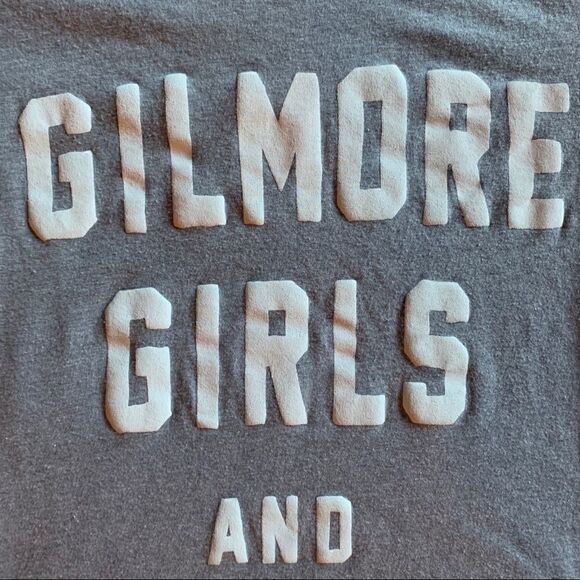 Gilmore Girls and Coffee gray T shirt size small (G1) - Picture 3 of 5